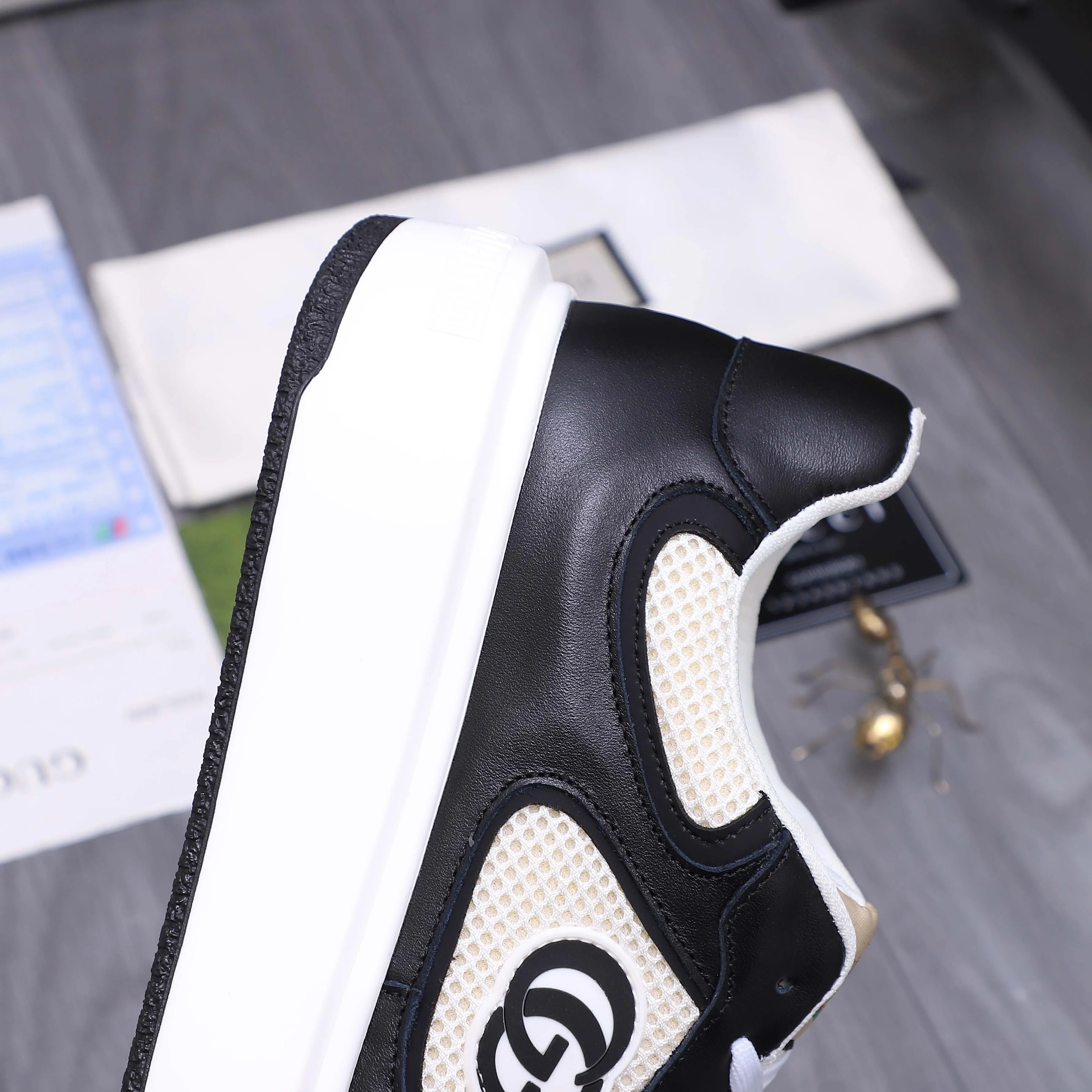 Men's shoes 💰460 Product trademark: GUCCI "Gucci" men's casual sneakers Regular size: 38-44 Product material: Selected cowhide stitching mesh mesh lining cowhide insole rubber outsole